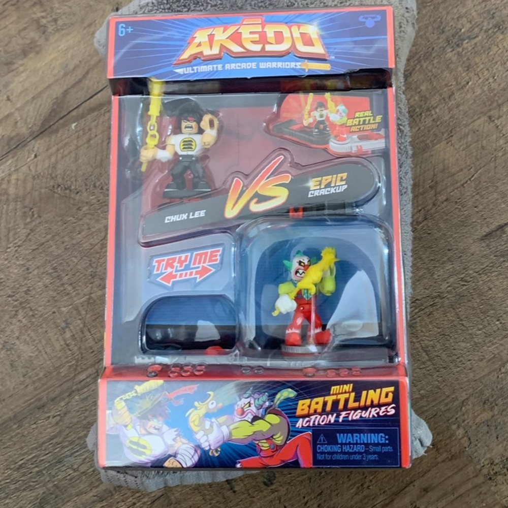 Akedo Ultimate Arcade Warriors Mini Battling Action Figures